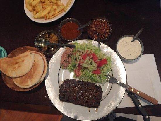 Grill Steak House Mama